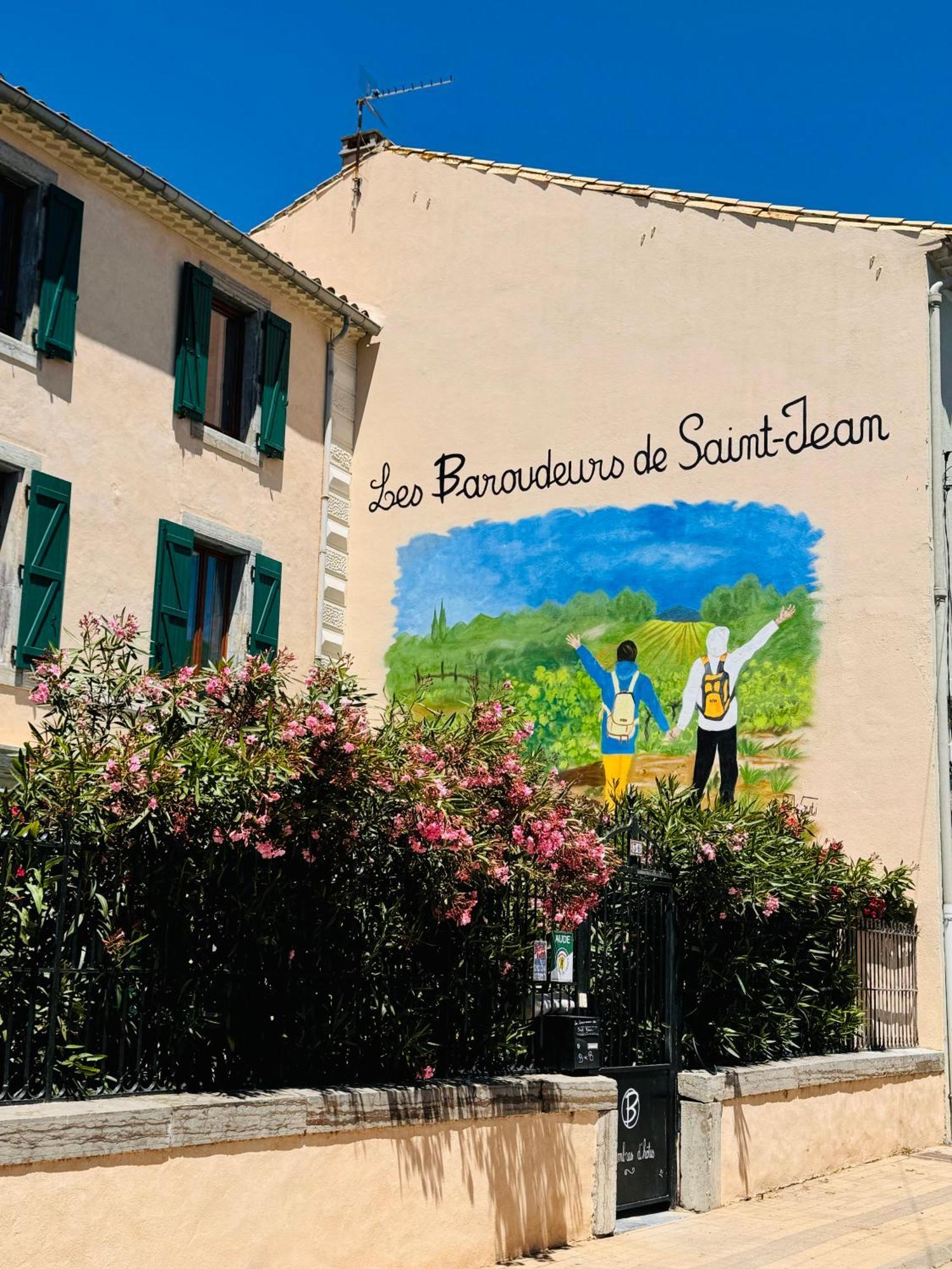 Les Baroudeurs De Saint Jean Panzió Kültér fotó